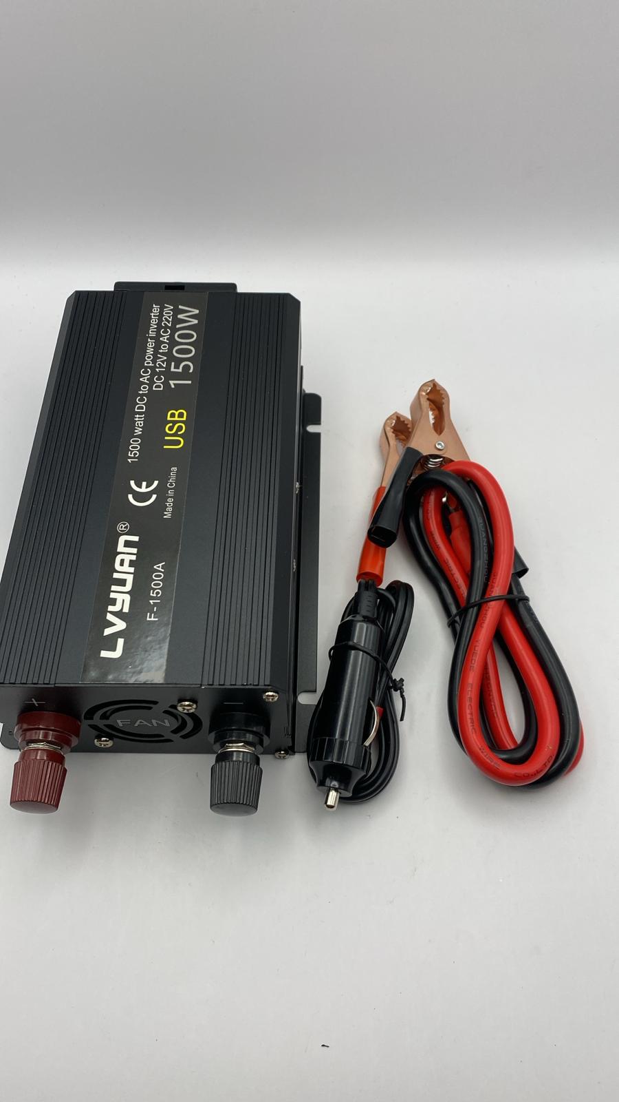 Convertitore di tensione con porta USB 1500W LVYUAN