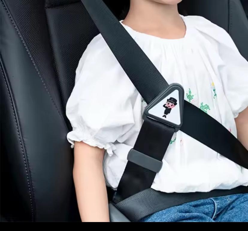 Regolatore e fissaggio della cintura di sicurezza per bambini