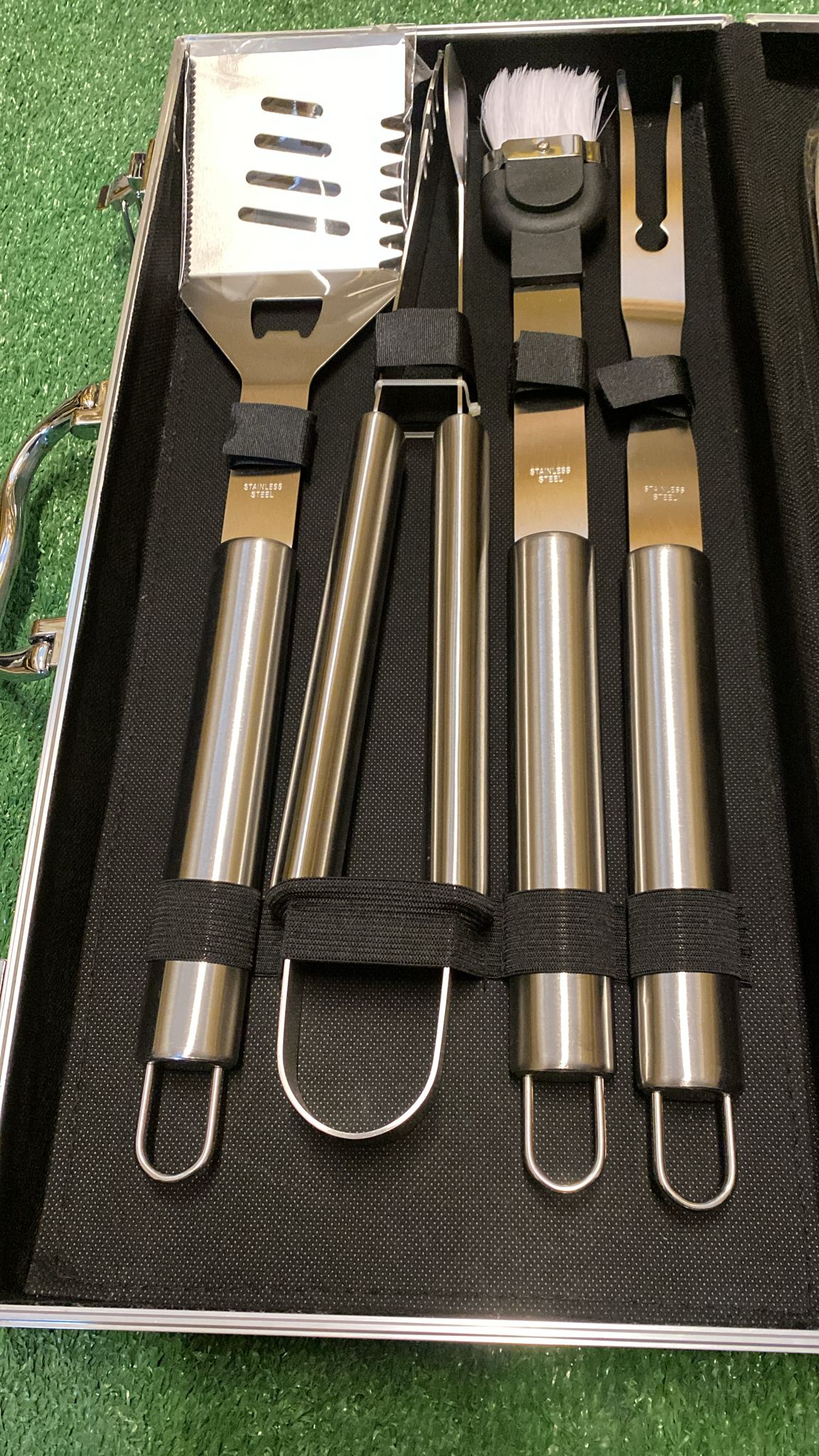 Set di utensili per barbecue - immagine 3