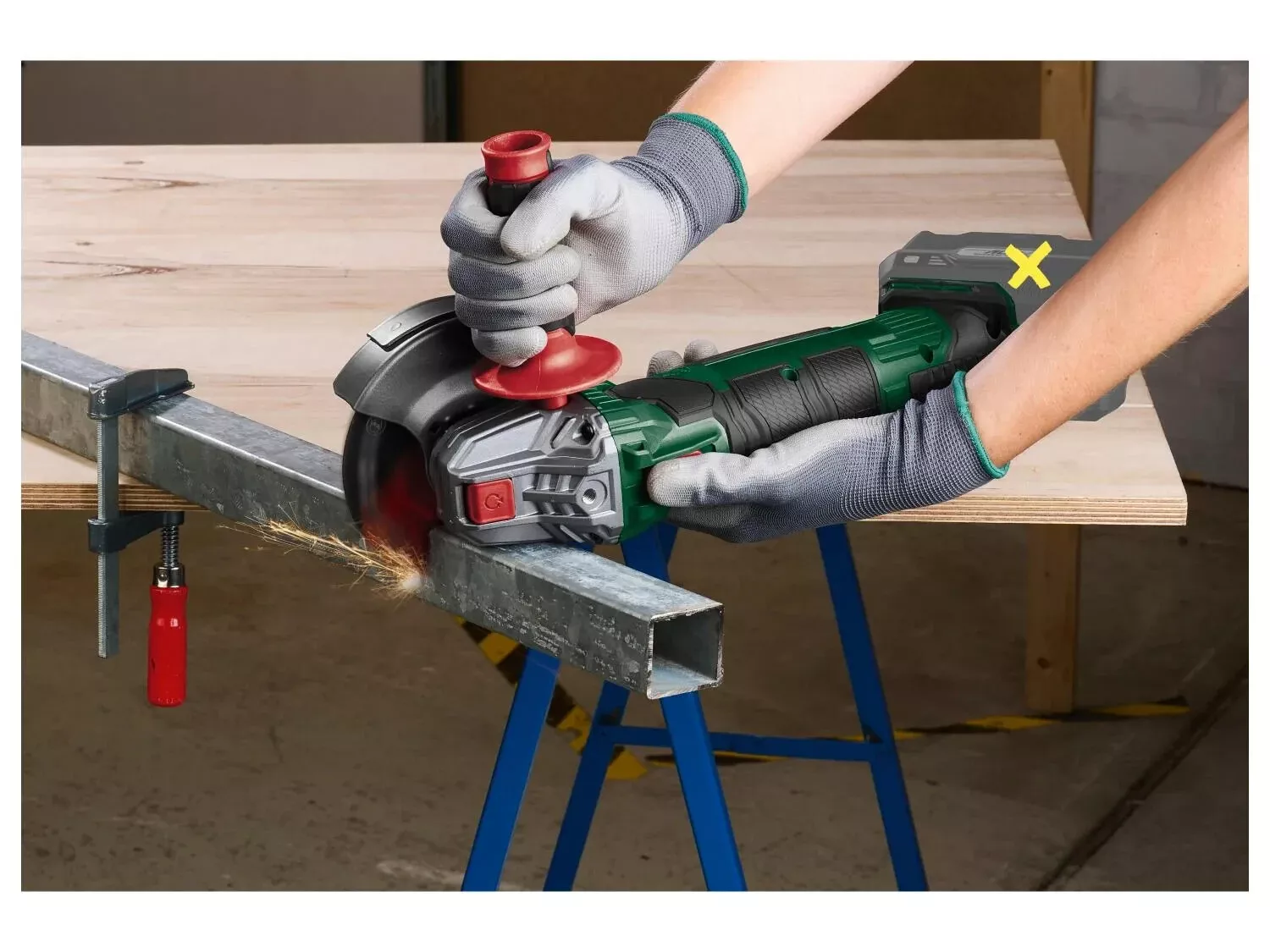 Smerigliatrice angolare ricaricabile 20 V Parkside PWSA 20-Li F4 - immagine 2